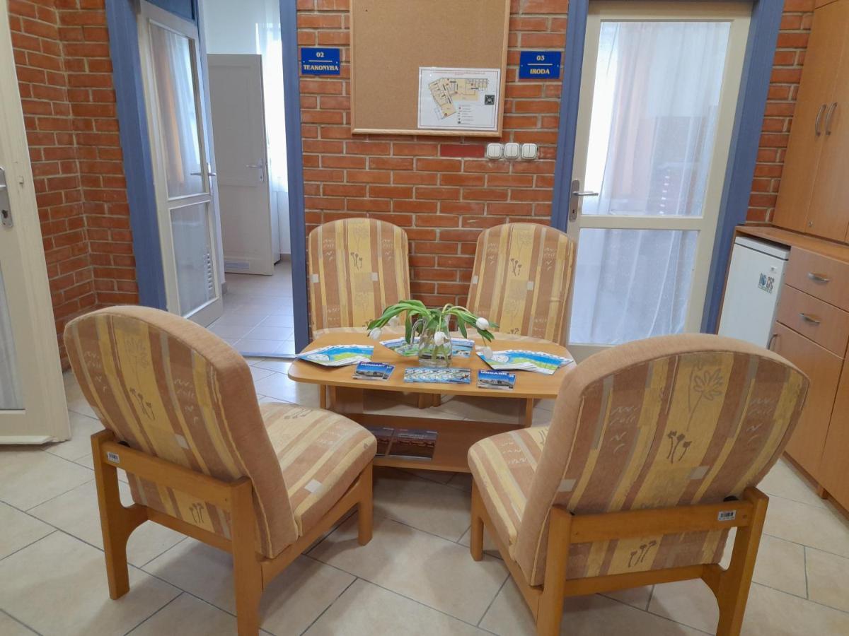 Nimrod Vendeghaz Hotel Hajduszoboszlo Bagian luar foto