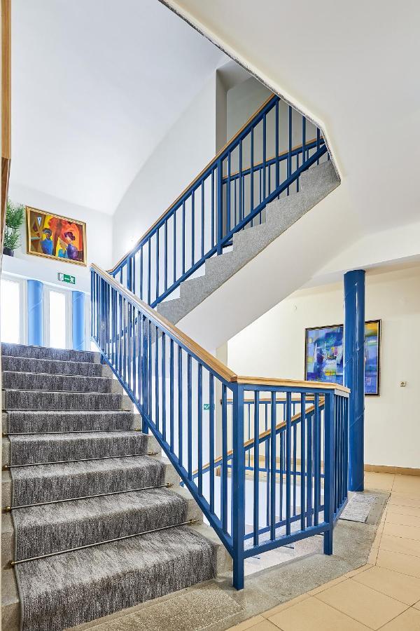Nimrod Vendeghaz Hotel Hajduszoboszlo Bagian luar foto